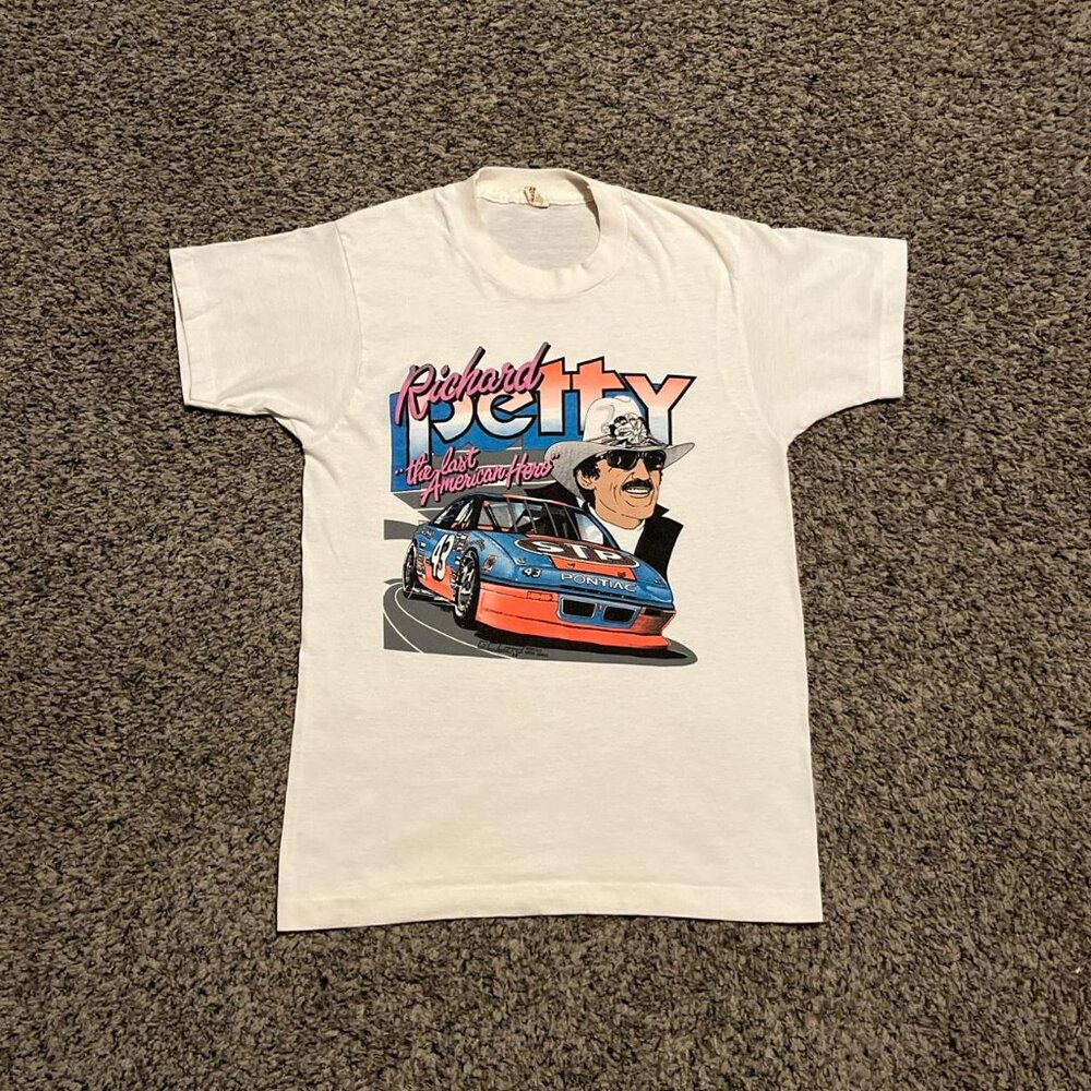 Vintage 1980s Richard Petty NASCAR White Racing Graphic Tee